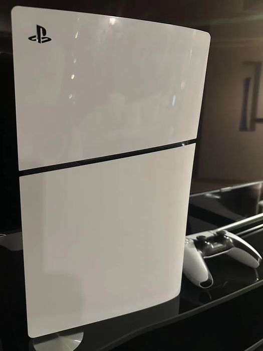 Б/у Ps 5 slim + акаунти з свіжими іграми за низькою ціною