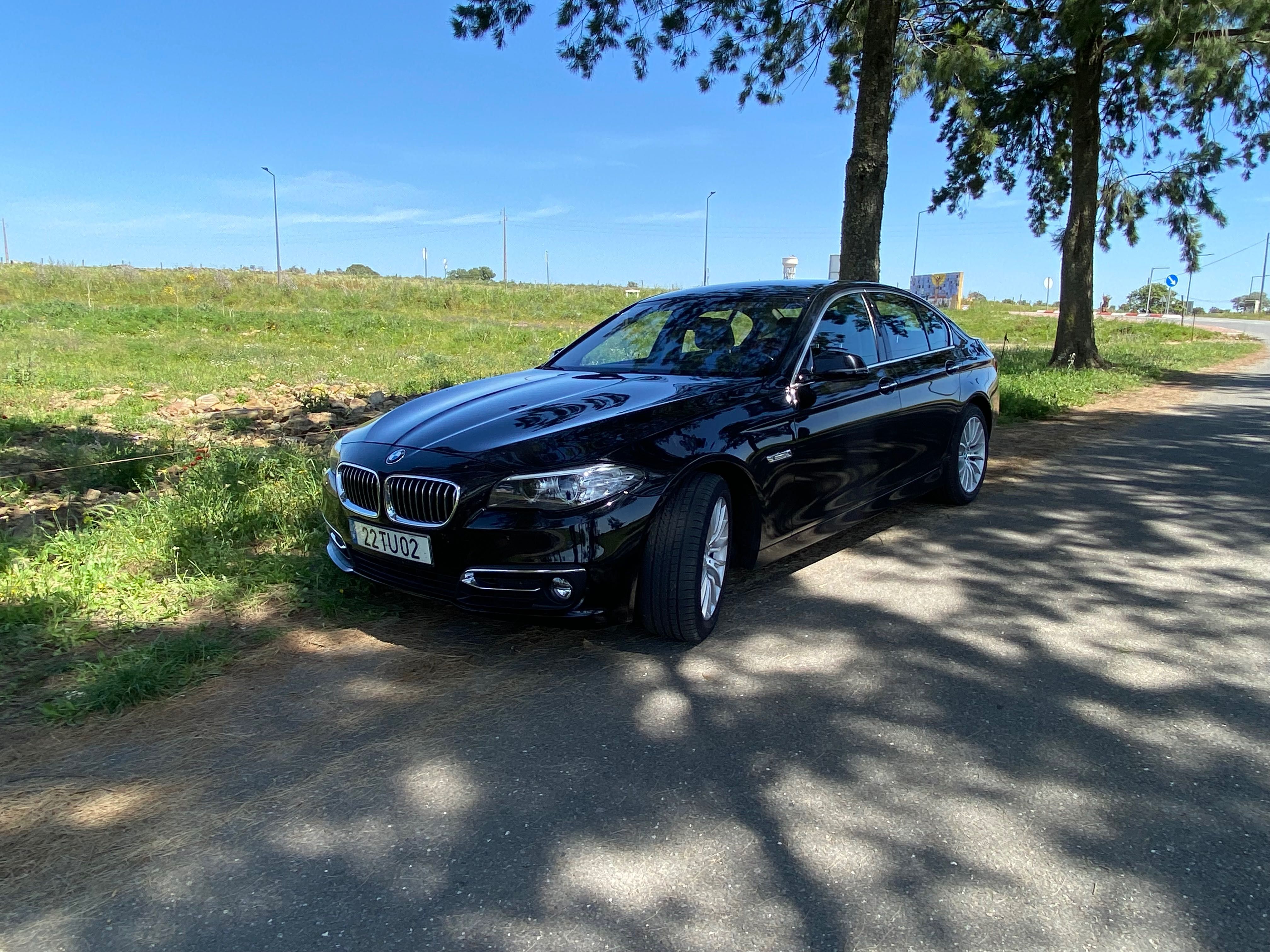 BMW 520 Luxury - como novo