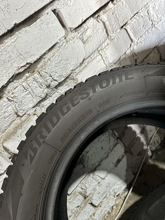 205/55 R16 Bridgestone Blizzak LM001 /4шт./зима/іделаьний стан/