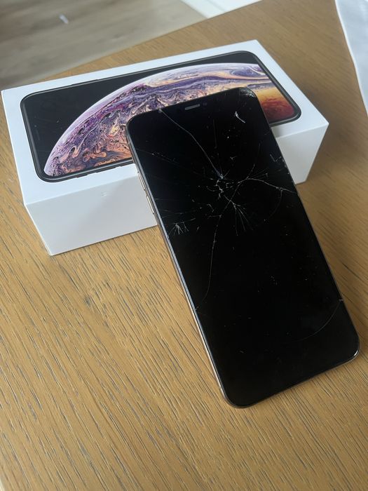 Iphone xs max 64gb uszkodzony