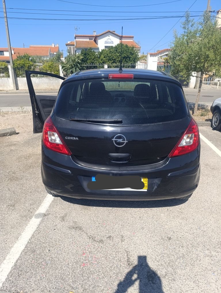 Opel corsa 1.2 gasolina 130.000km 2010