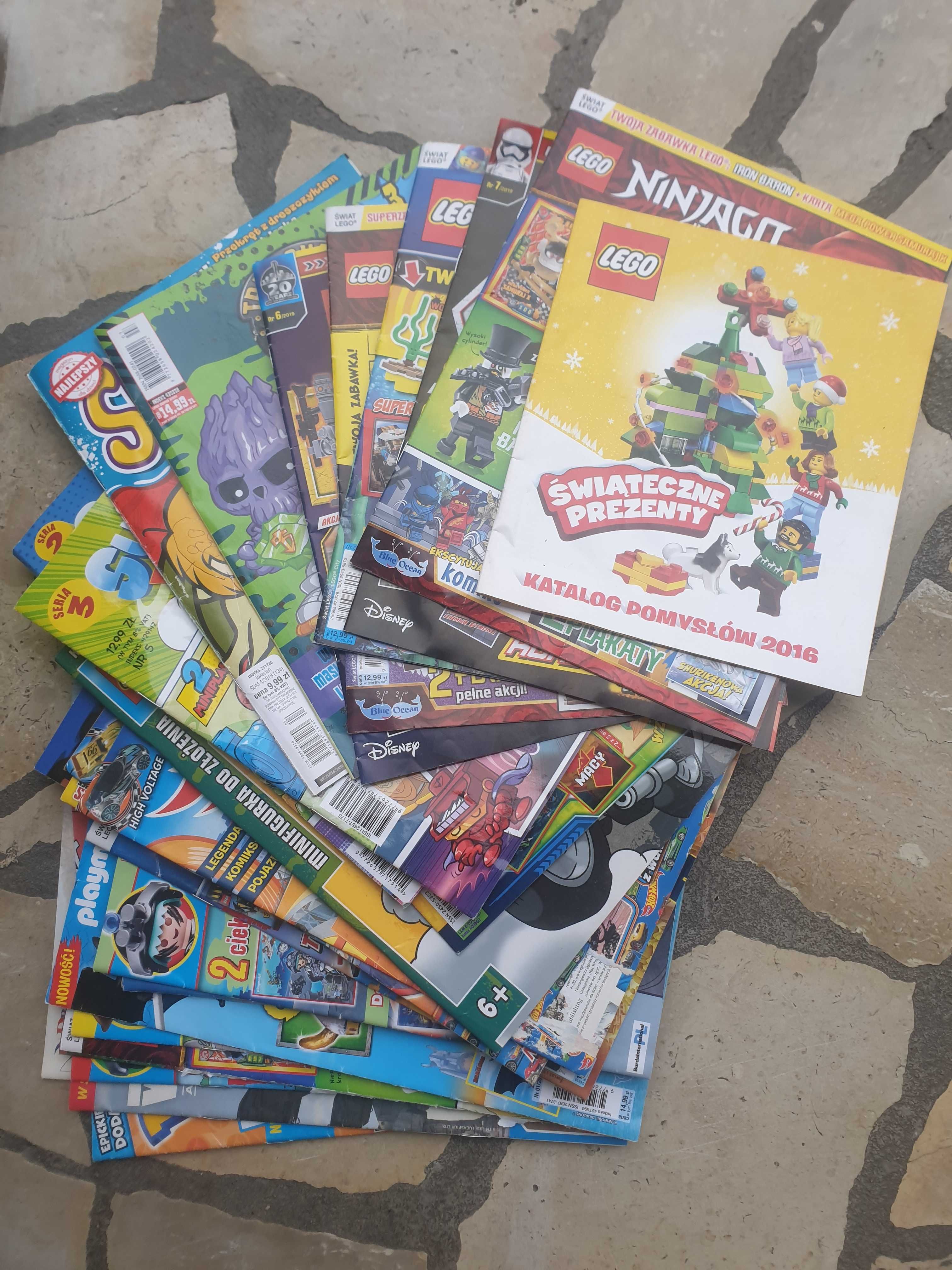 25 gazetek Lego, Playmobil, Super Zings + Plakat