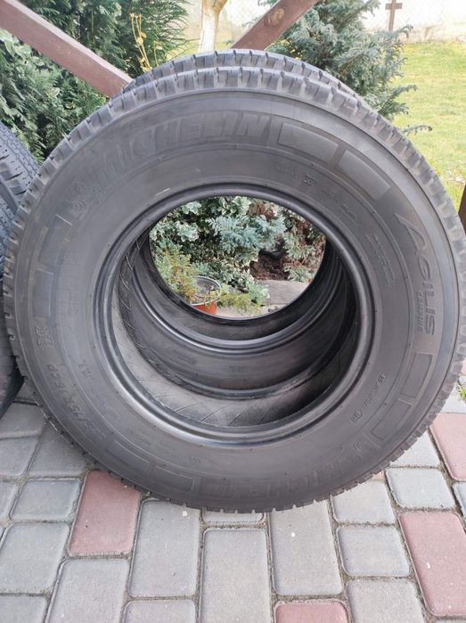 Шини автомобільні