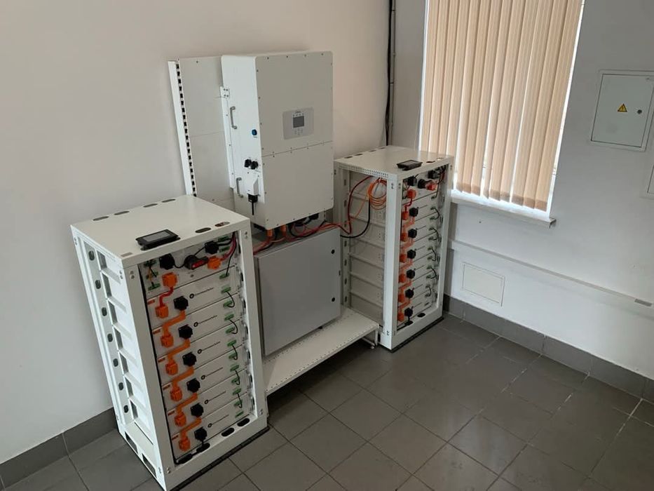 Монтаж Deye та інших безперебійних систем та сонячних станцій