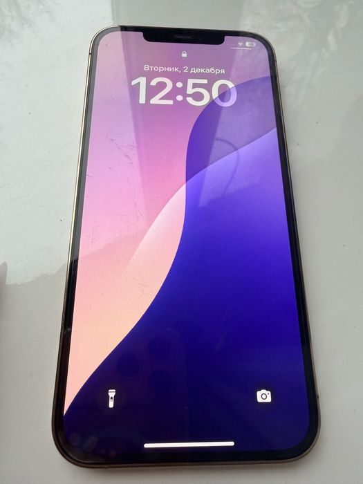 Айфон 12 Pro Max 256gb в состоянии нового Gold
