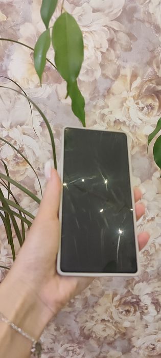 Новий телефон Samsung s25 ultra