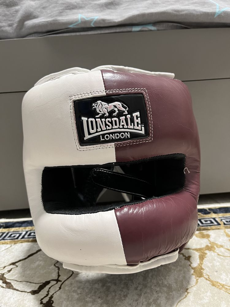 Шолом боксерський з бампером Lonsdale