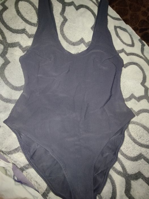 Купальник суцільний