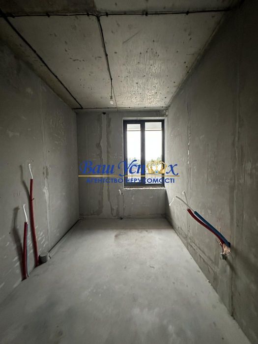 Продажа нового современного дома в лесу в городке. Ходосеевка