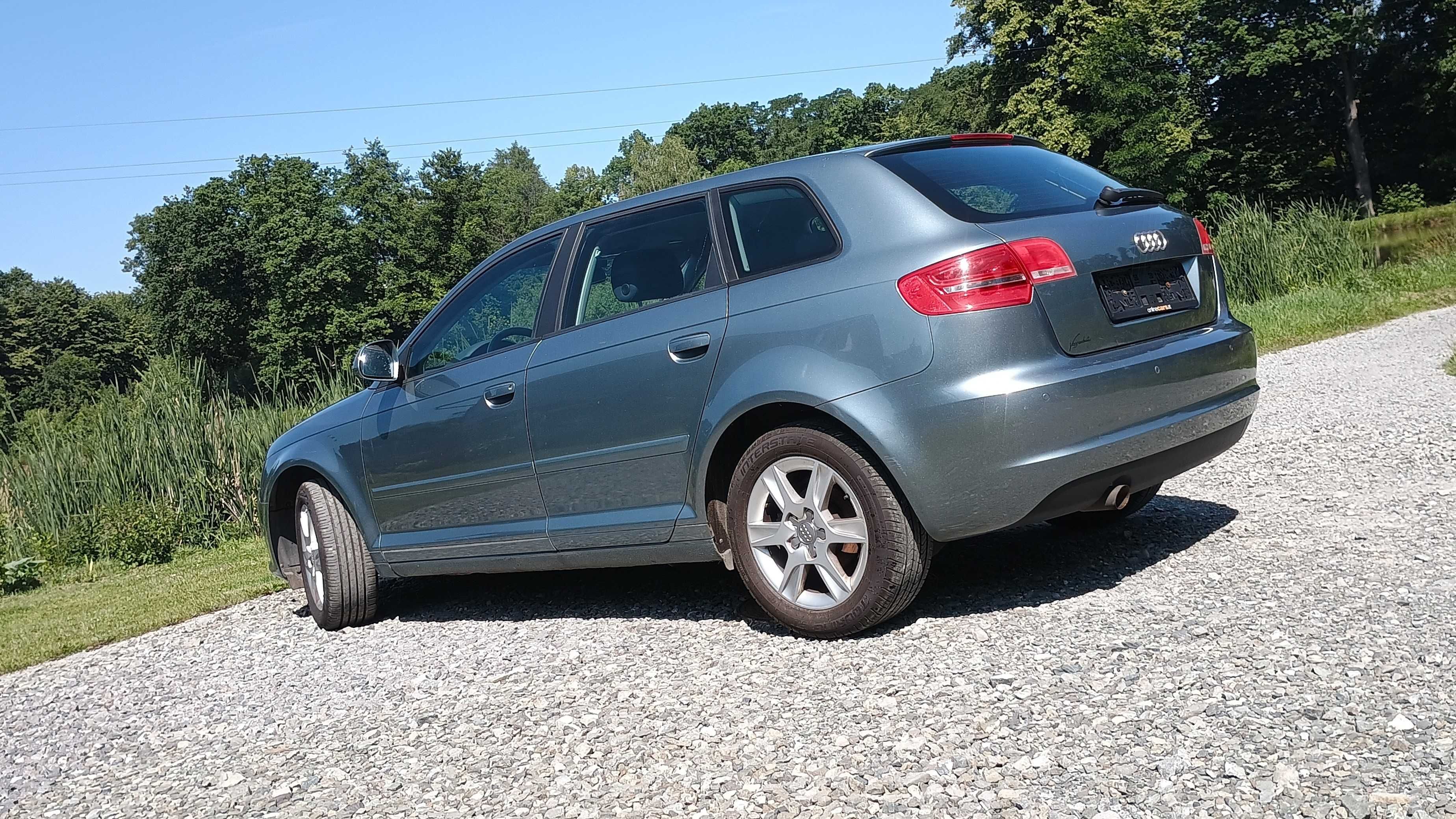 Audi A3 Sportback 1.6Mpi 102KM