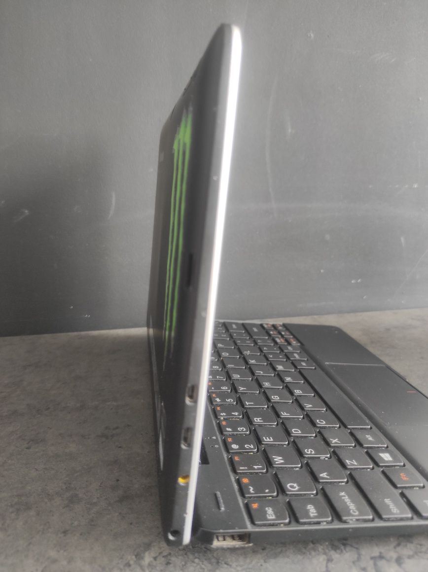 Laptop Lenovo MIIX 300-10