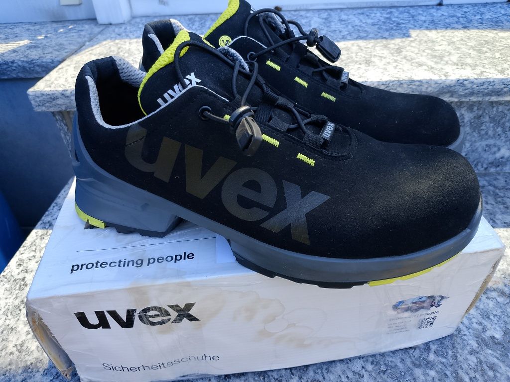 Buty robocze uvex 43 42