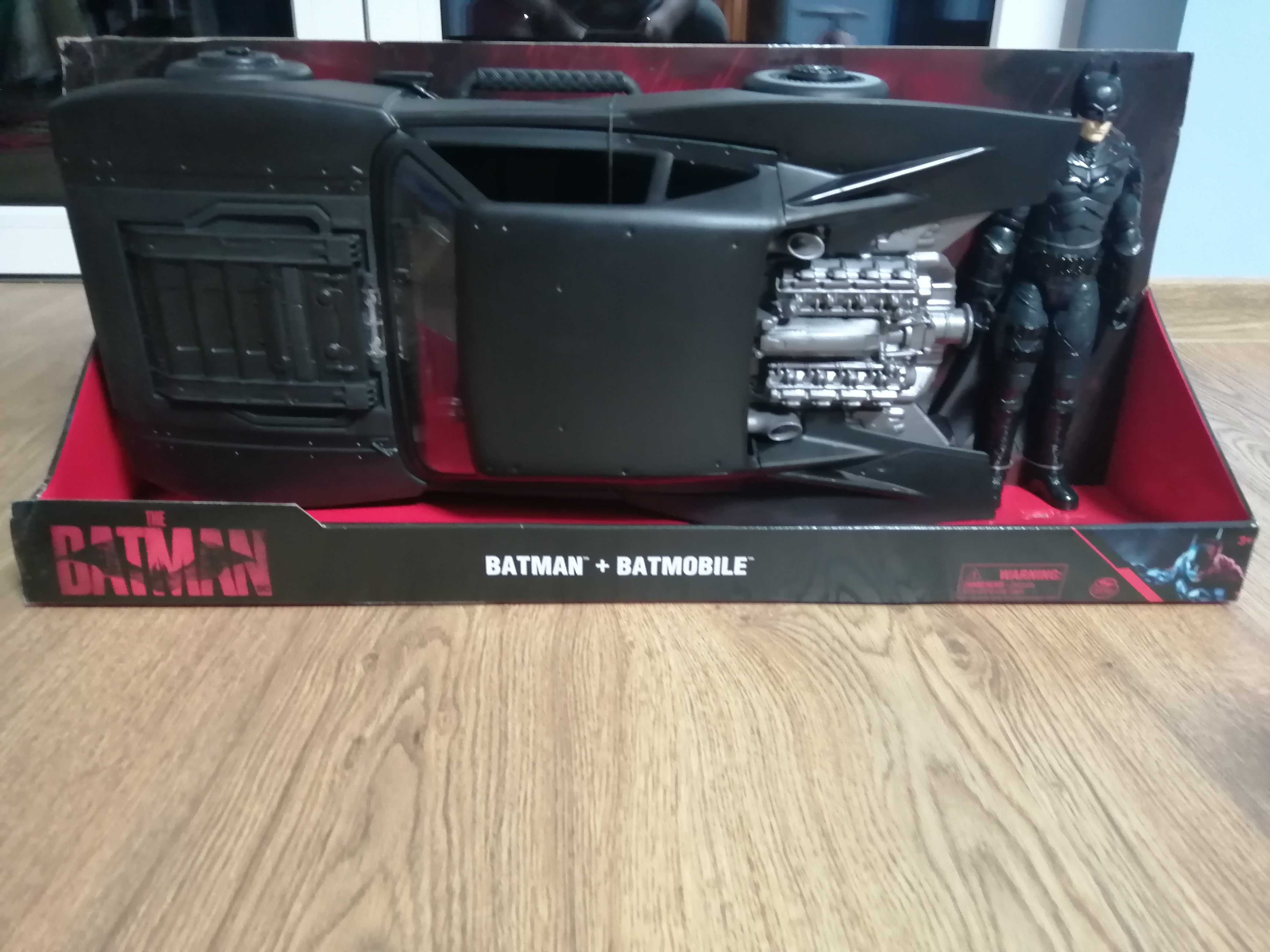 Batmobile +batman 28cm