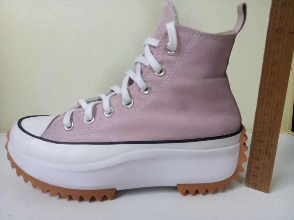 38 Converse Run Star Hike