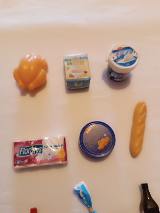 Lote 6 miniaturas de Brincar ou colecionar. Lidl