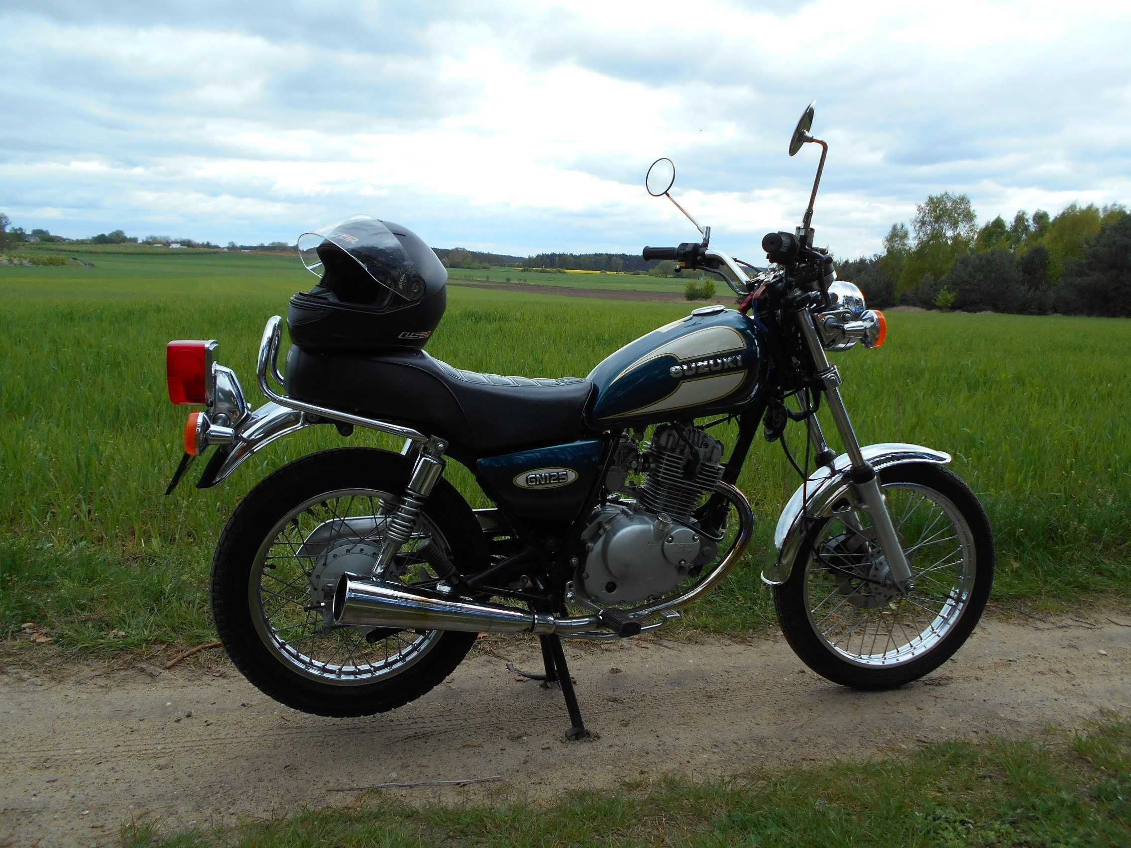 Motocykl Suzuki GN125 / 1998r. zarejestrowany