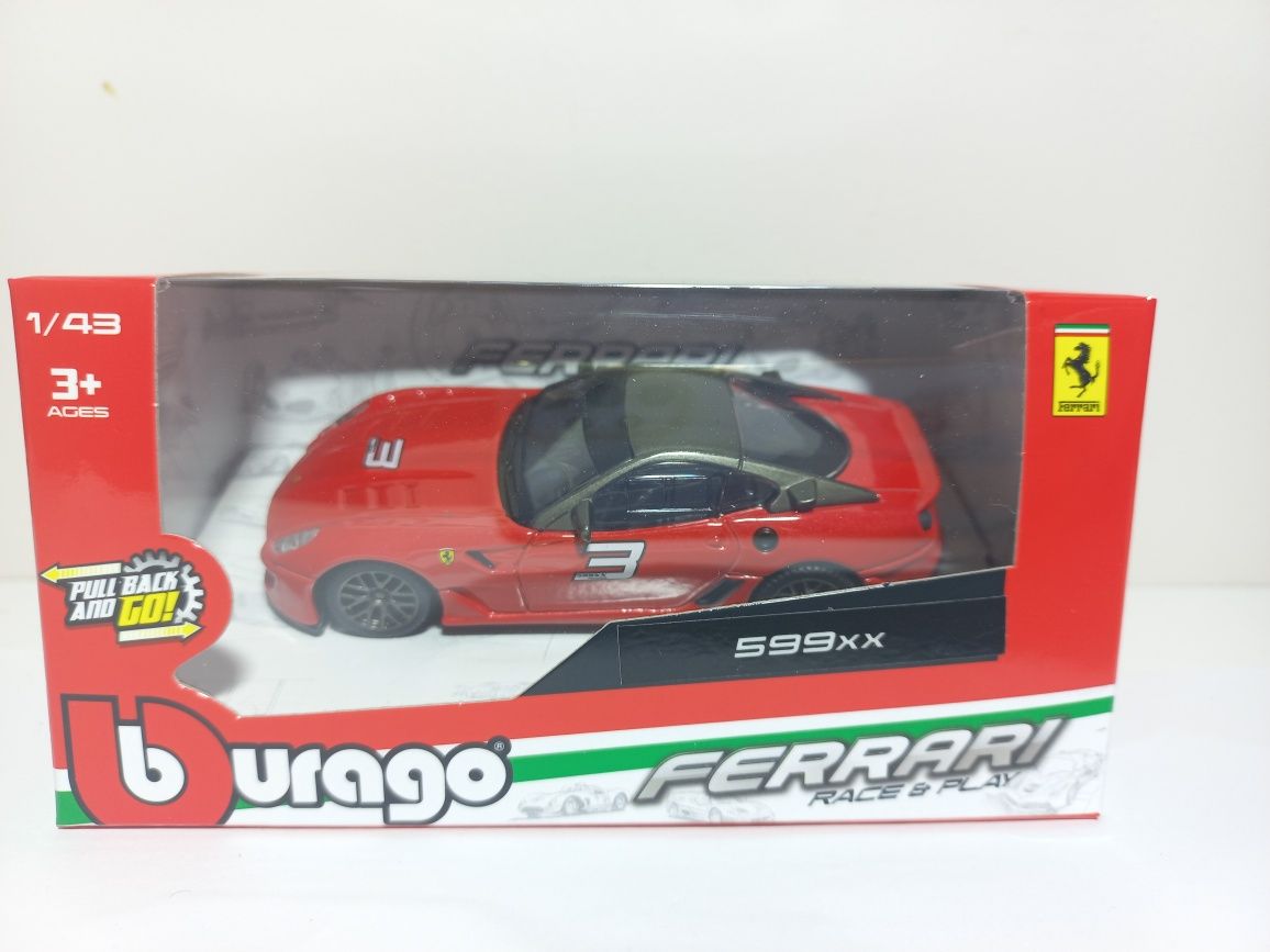 Bburago Ferrari 599XX z napędem, race&play, skala 1:43