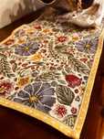 Marca Villeroy & Boch. 4 Caminho de mesa (ou "runner").