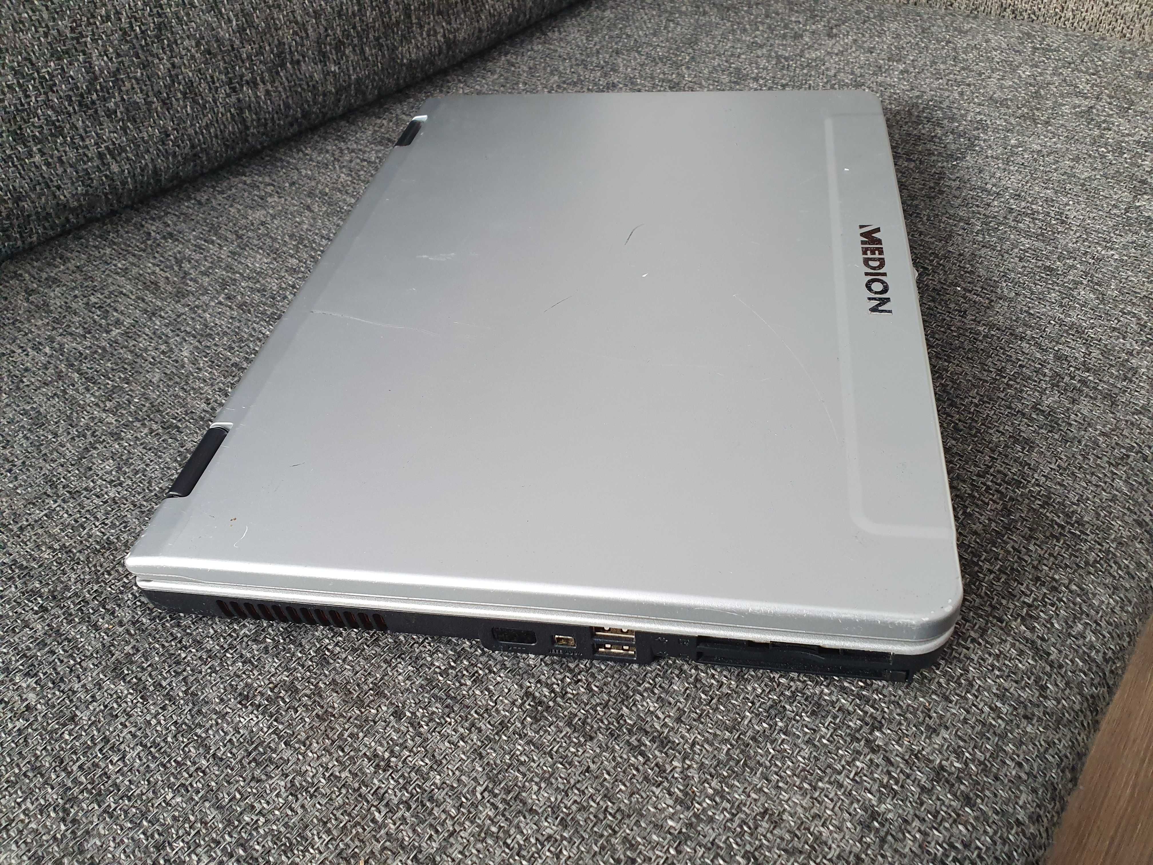 Stary zabytkowy laptop Medion MD96500