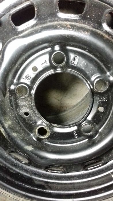 Диски VW 14 5×120 з шиною DUNLOP 165sr14
