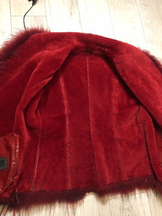 Куртка зимова натуральна червоно-чорна  р.48