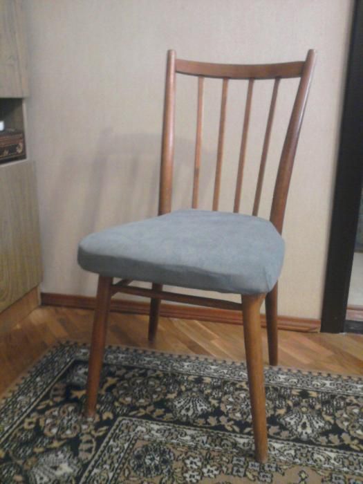 Розпродаж стілець з мяким зручним сидінням Міцьний дерев"яний каркас