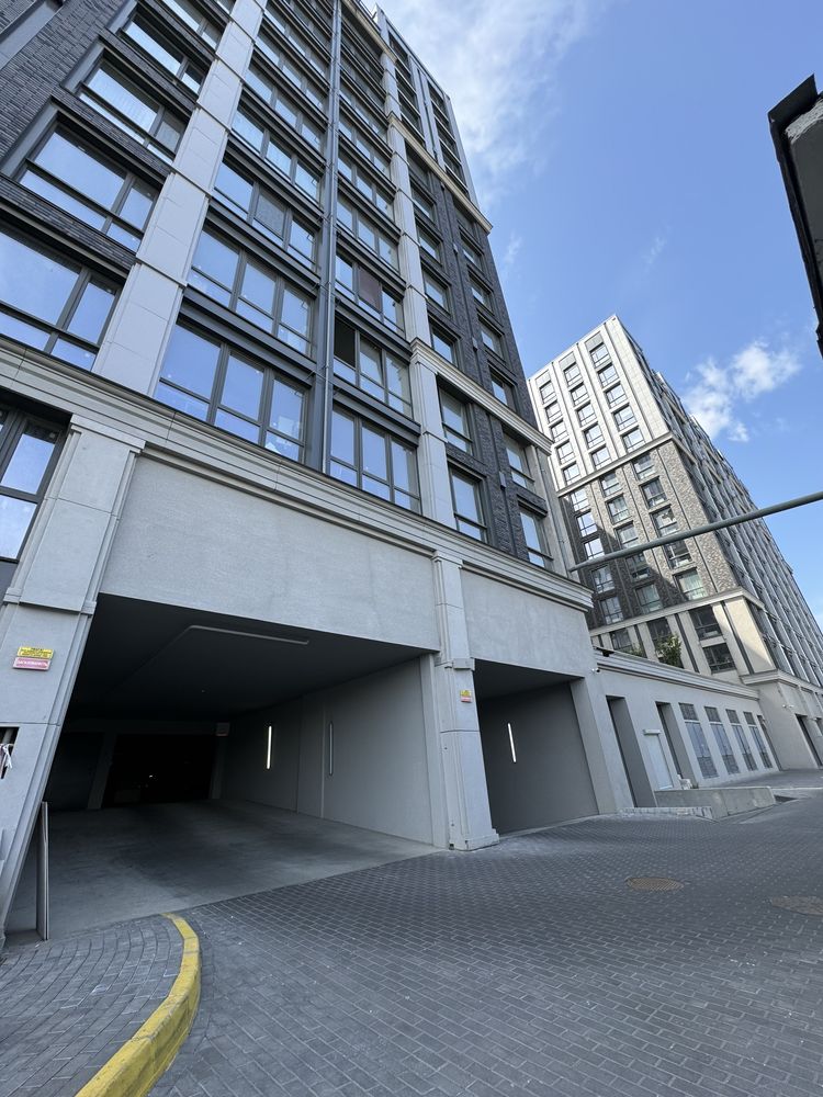 Продам ЖК Женева 3 ком квартиру, Geneve, 101м2, Цент, Короленко