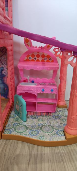 Zestaw 10 lalek Enchantimals + duży domek