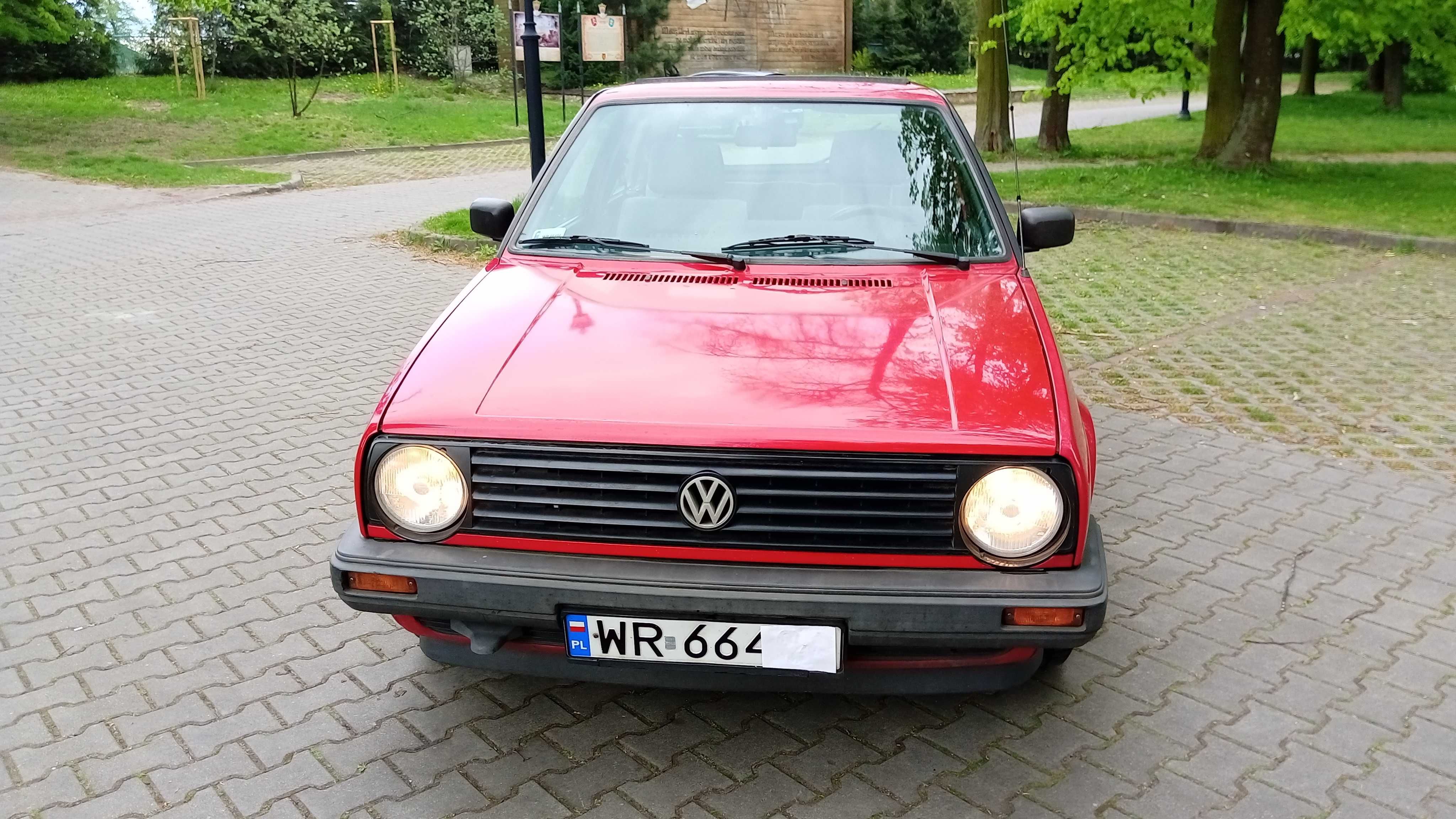 Volkswagen Golf 2 1, 6 benz kat.