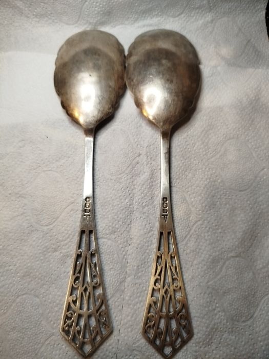 2 rzadke łyżki srebro. Walker&Hall 1910r. Ażurowy trzonek, Anglia