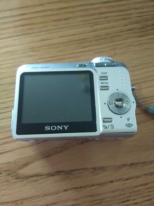 Sony Cyber-Shot DSC S-700