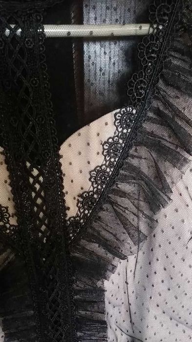 Элегантное вечернее платье с кружевами M-XL черное миди викторианское