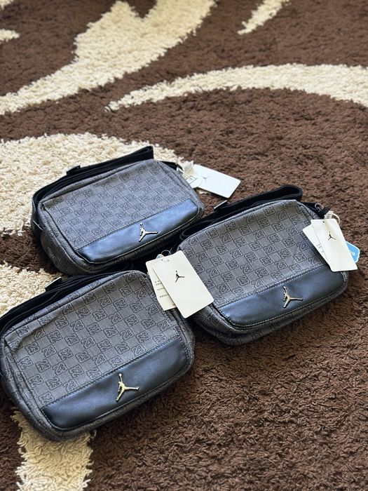 Сумка Air Jordan Monogram Crossbody | Nike, найк, джордан месенджер