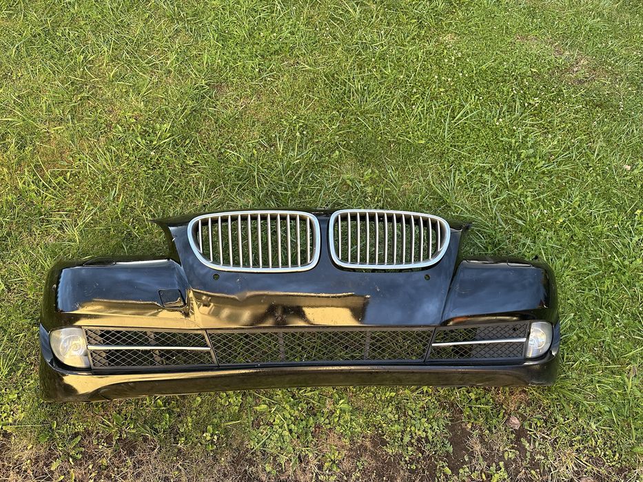 Бампер  BMW  5 series , F11 , F10  , передній бампер взборі , туманки