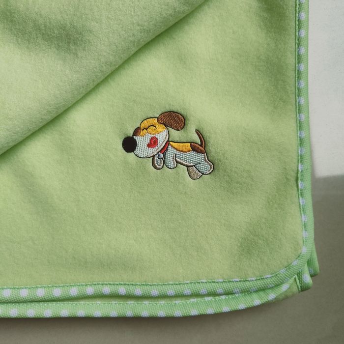 Kocyk zielony polarowy 70x100