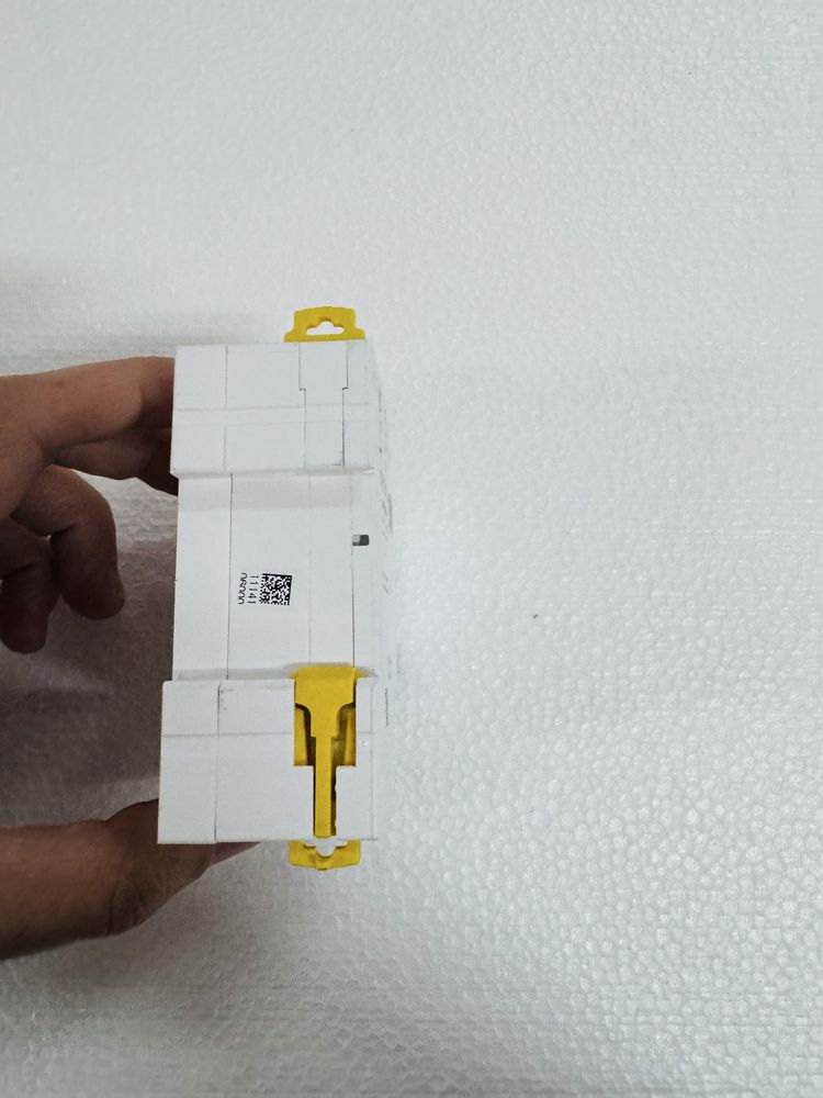 Disjuntor Schneider C6