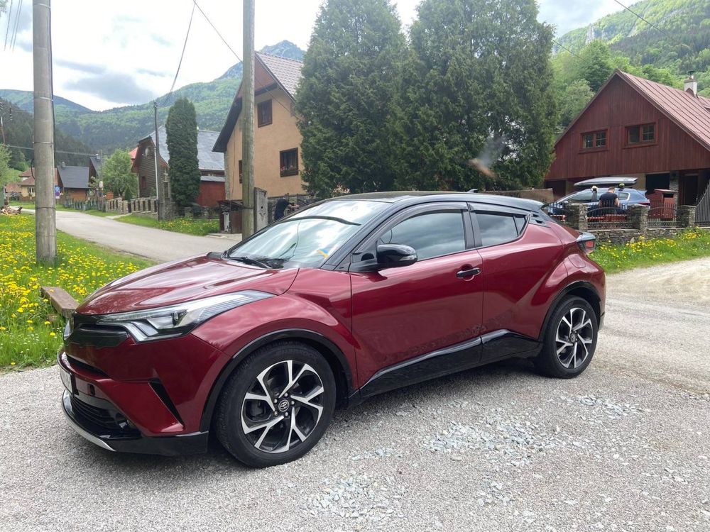 Toyota C-HR, 2017 год, бензин, 2.0 л