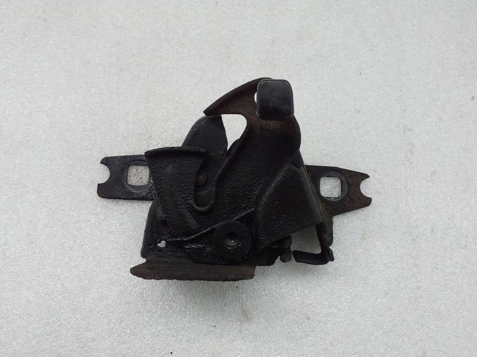 Fechadura / fecho capot VOLKSWAGEN Polo (6N)