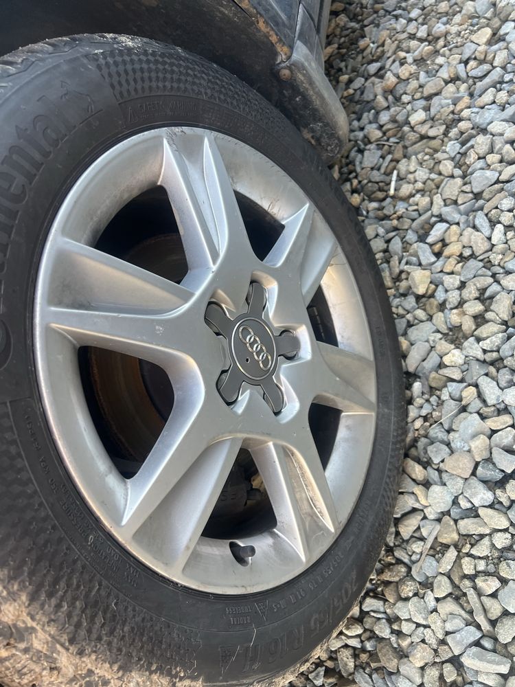 Komplet Alufelg r16  Orginalnych Audi z oponami 2024rok
