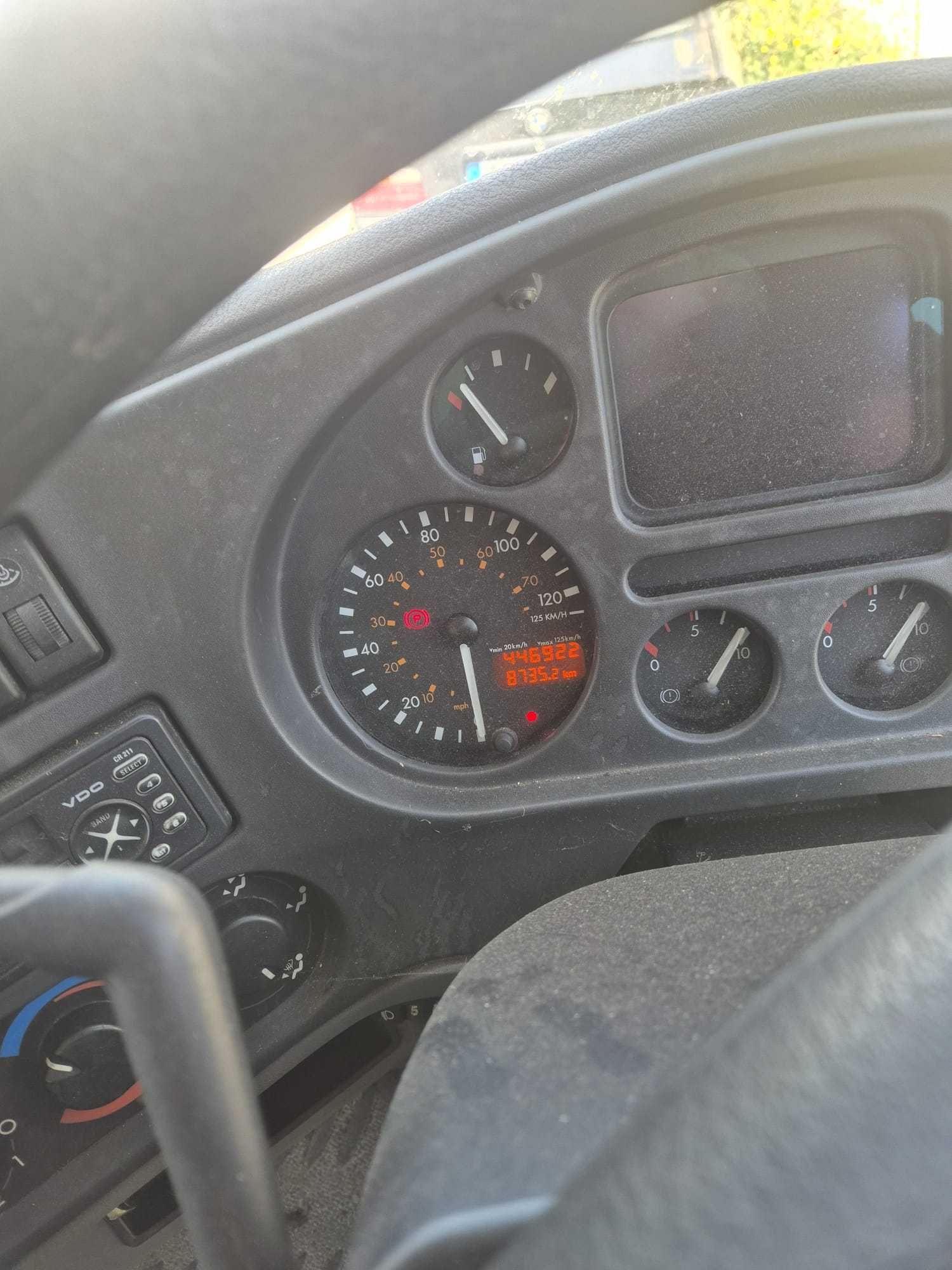 Commercial truck