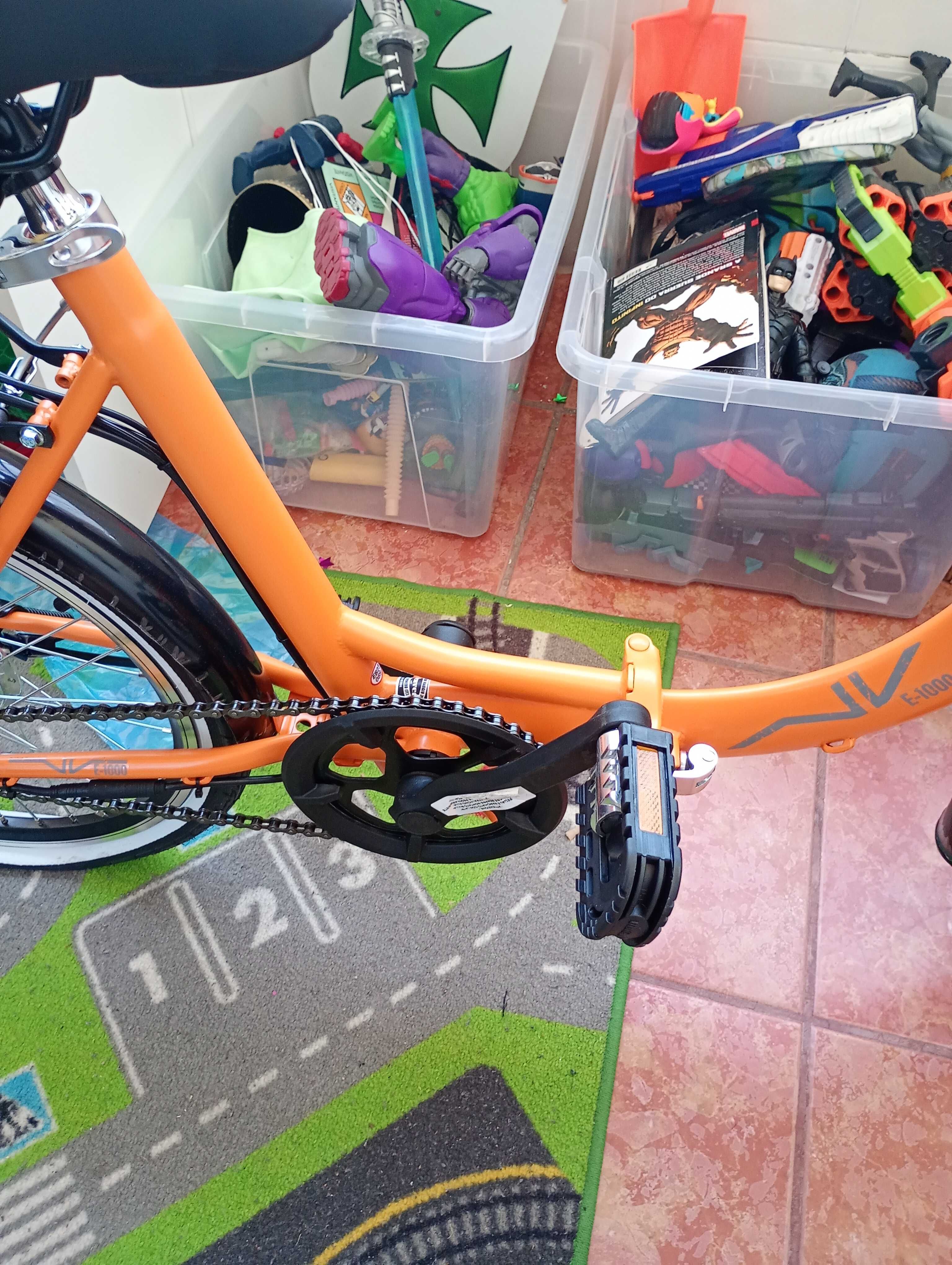 Bicicleta elétrica nova