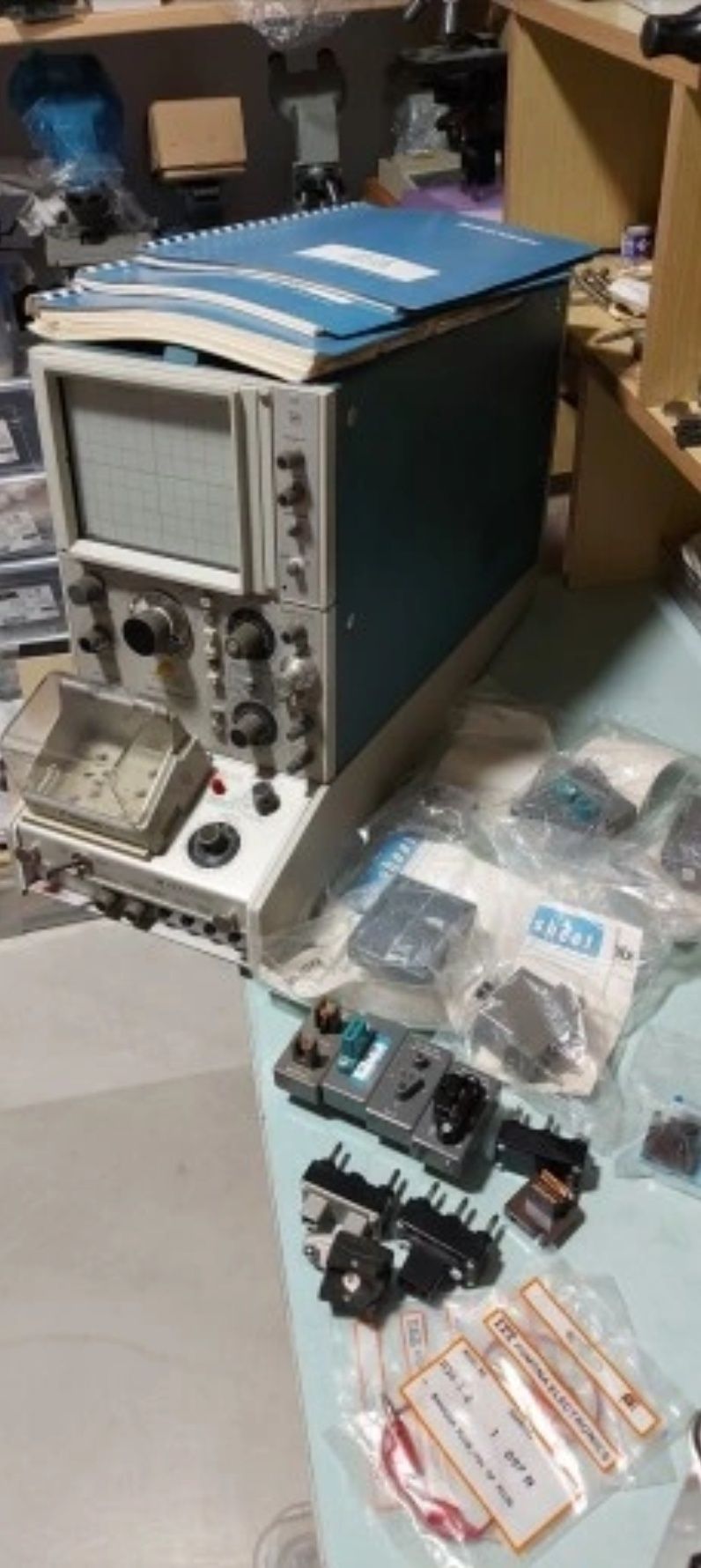 Charakterograf Tektronix 577 z przystawka typ. 177