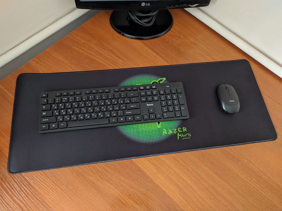 Коврик для клавіатури і мишки 780×300 Razer Mantis, Килимок