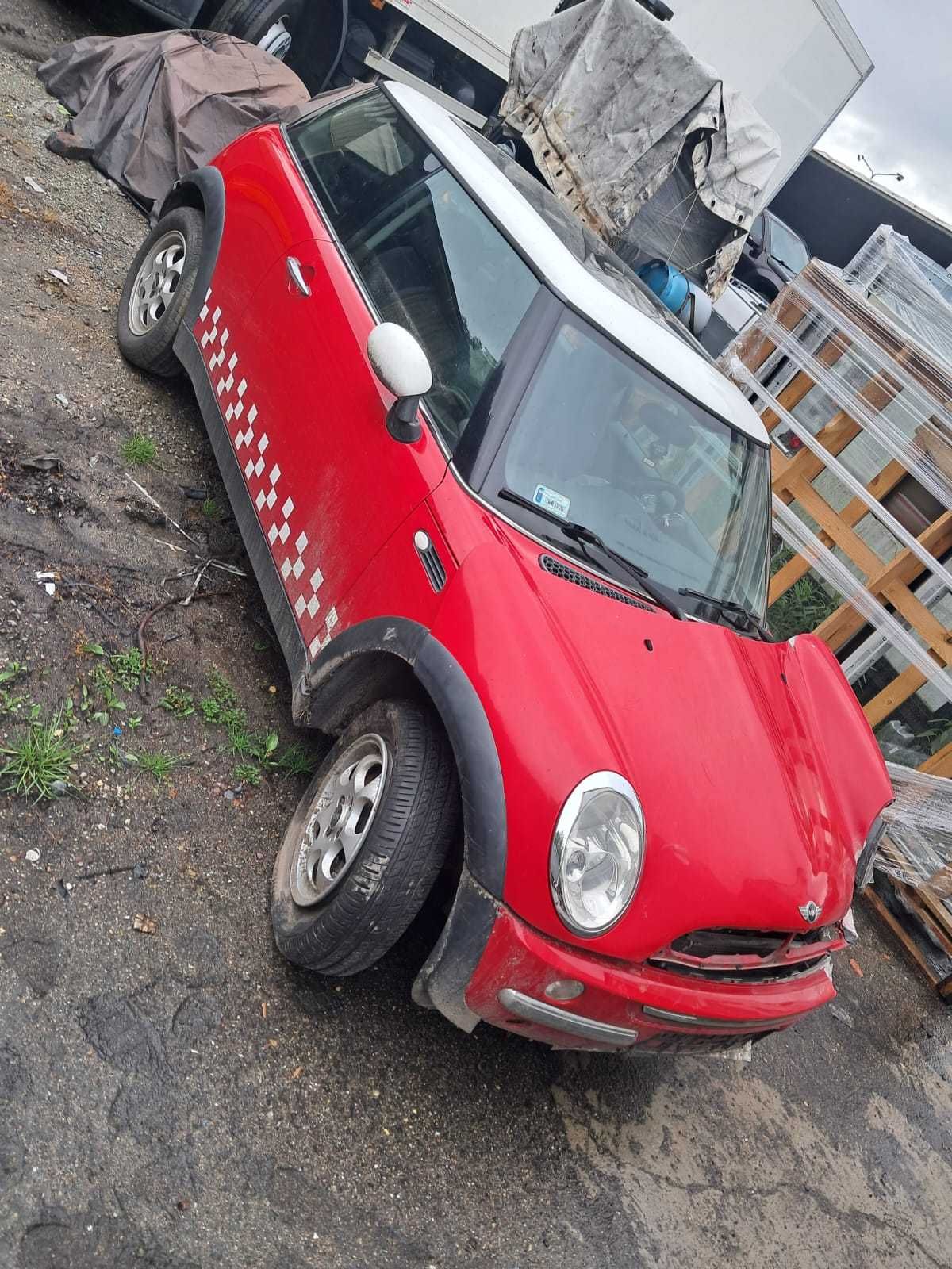 Mini cuper uszkodzony