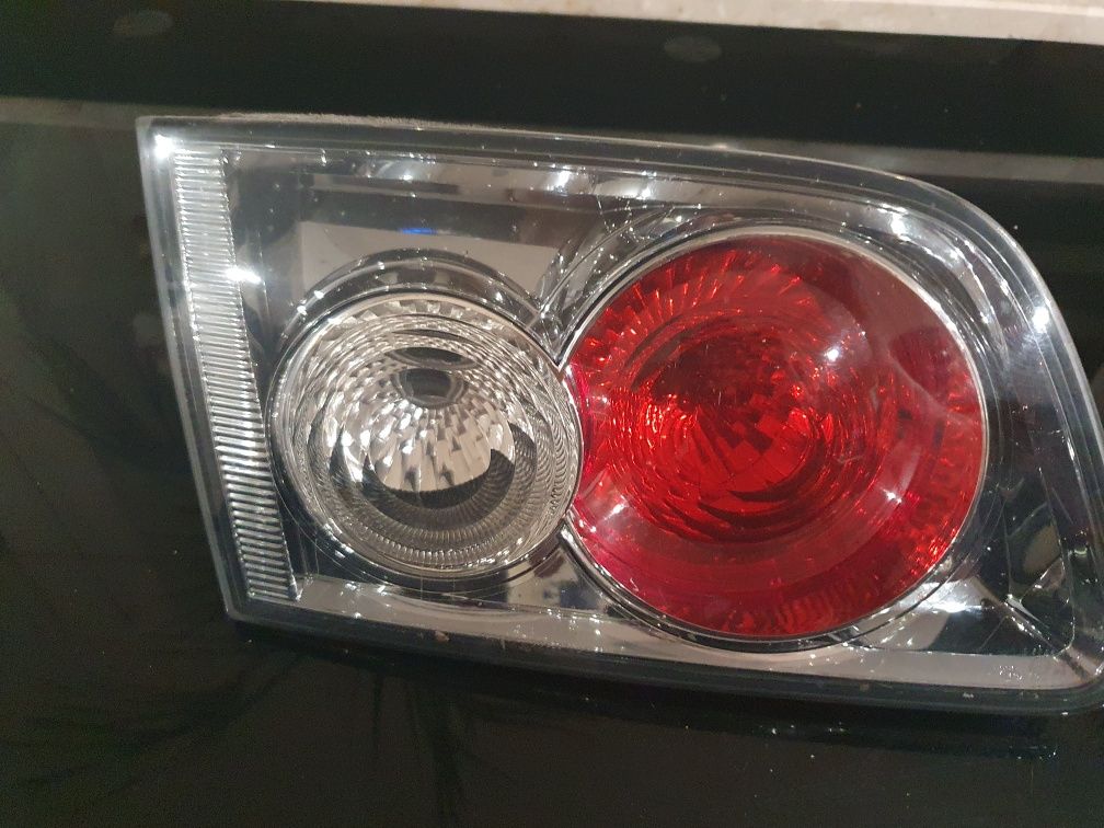 Lampa Lewa tylna w klapę do Mazdy 6 I lift kombi