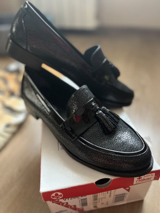 Туфлі, лофери