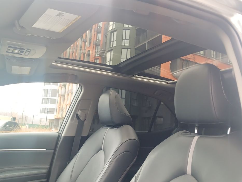 Тоета Камри 2018 3.5