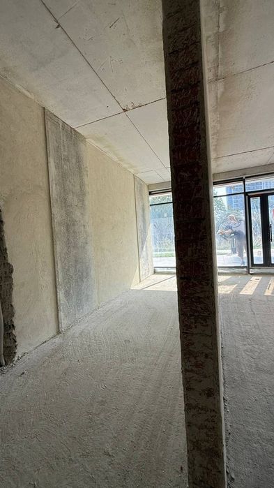 Оренда фасадного приміщення в новобудові ЖК Сейф Таун