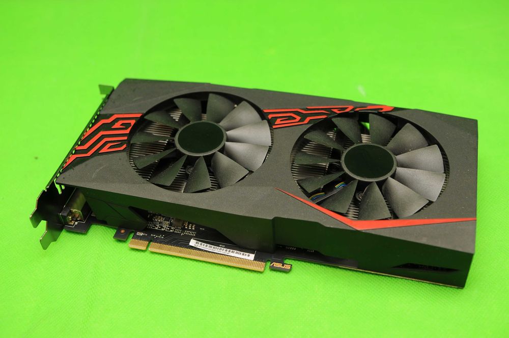 Видеокарта ASUS RX570 4Gb 256bit Отличное состояние