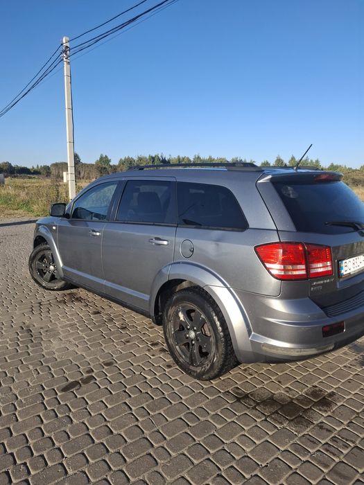 Продам або обміняю Dodge Jorney